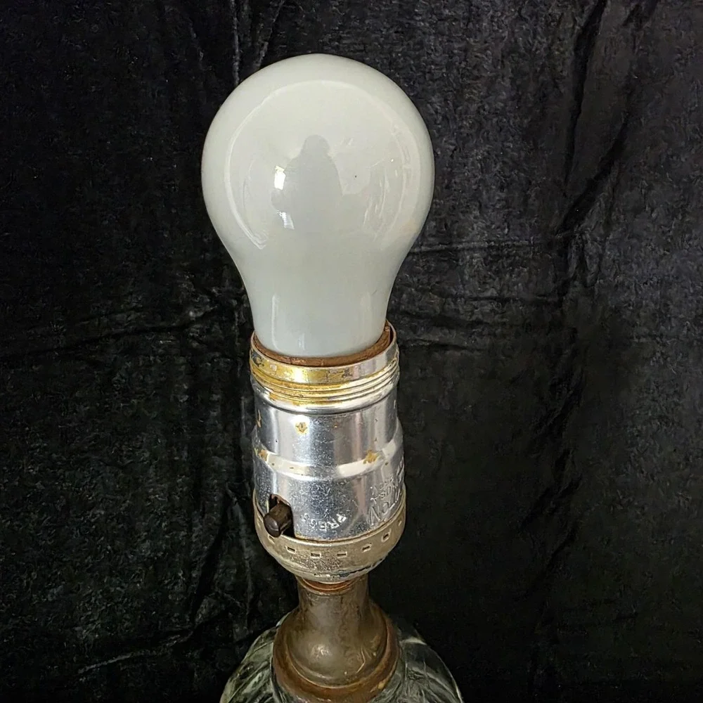 VTG Swirl Glass Table Budoir Lamp With Brass Accent & Beaded Ivory Shade - Small